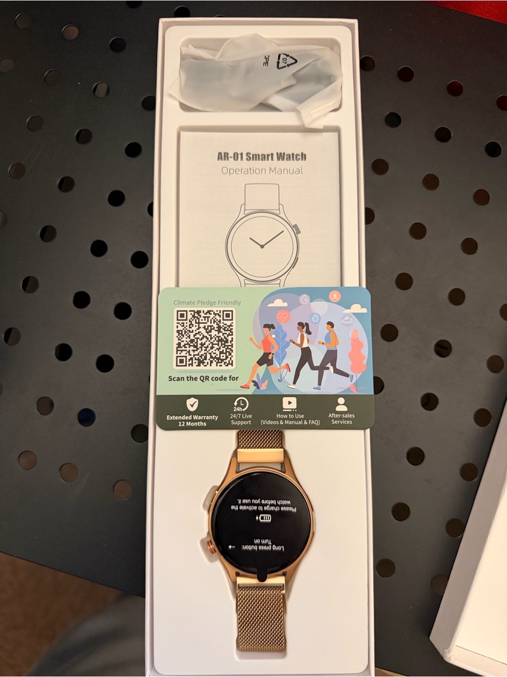 Ar-01 Rose Gold Mesh Smartwatch with Black Display